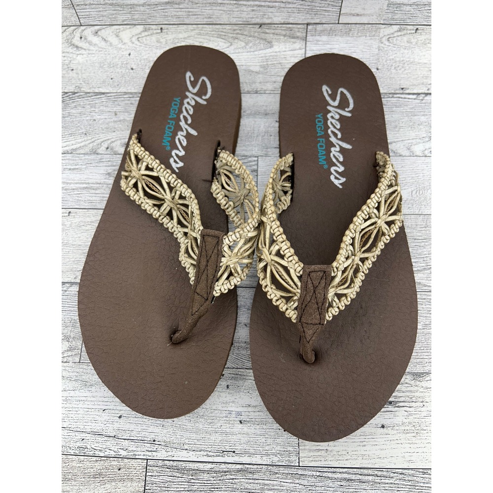 Skechers Women's Brown Thong‎ Sandals with Beaded Flower Detail - Picture 12 of 14